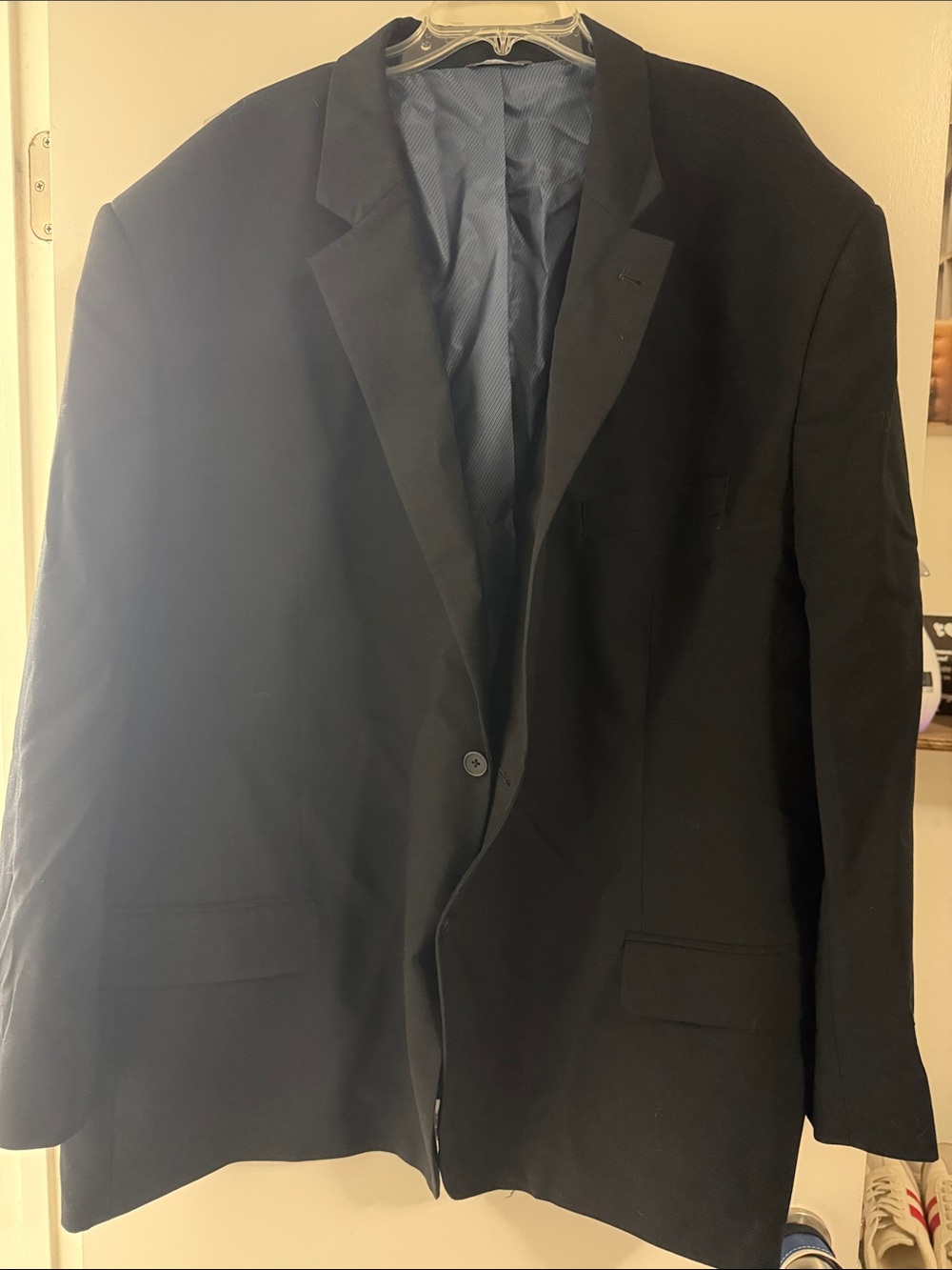 Men's Black Single-Breasted Blazer - Classic Tailored Sport Coat